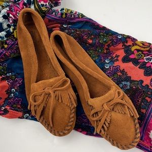 MINNETONKA Kilty Cognac Suede Leather Moccasin 8